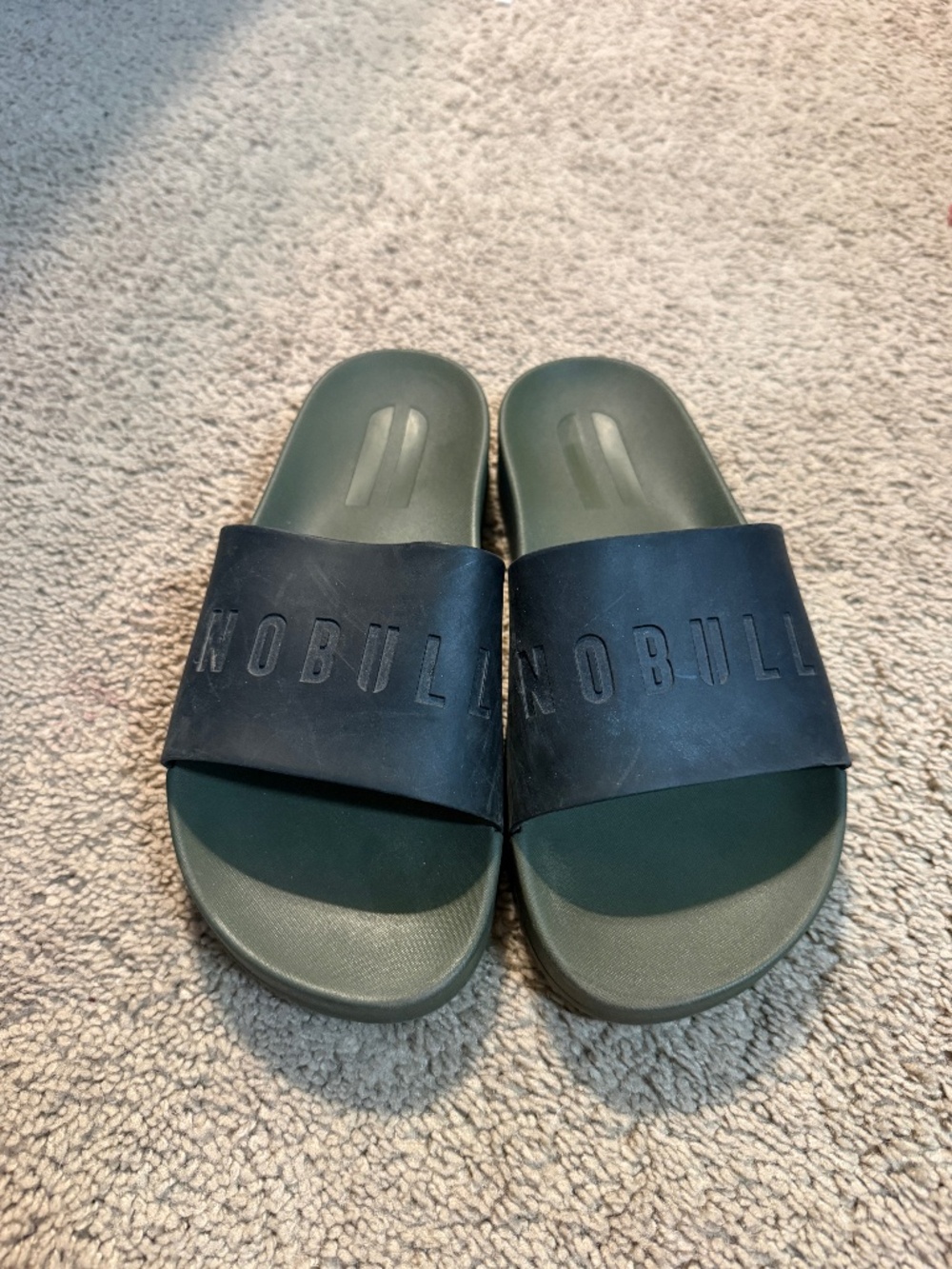 NOBULL Slides (Unisex) Women’s sz 8.5, Men’s sz 7